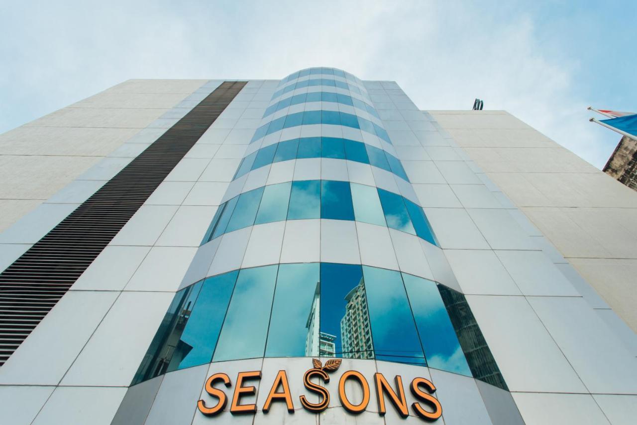 Seasons Siam Hotel Bangkok Bagian luar foto